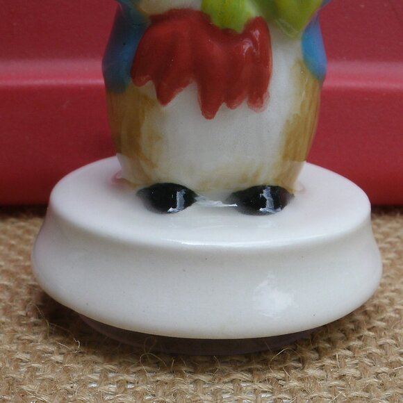 Peter Rabbit & Radishes Porcelain Topper Figurine - Picture 12 of 15